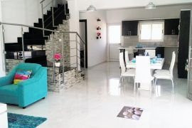 Three bedroom magnificent villa in with roof garden in Chloraka , Paphos area