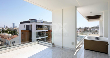 Amazing three bedroom apartment in Potamos Germasogeias, Limassol