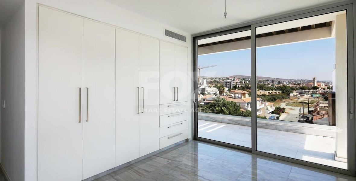 Amazing three bedroom apartment in Potamos Germasogeias, Limassol