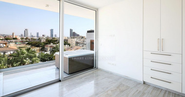 Amazing three bedroom apartment in Potamos Germasogeias, Limassol