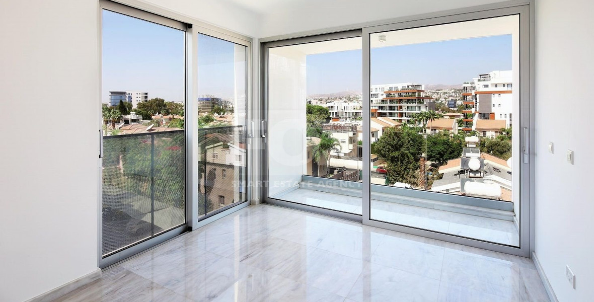 Amazing three bedroom apartment in Potamos Germasogeias, Limassol