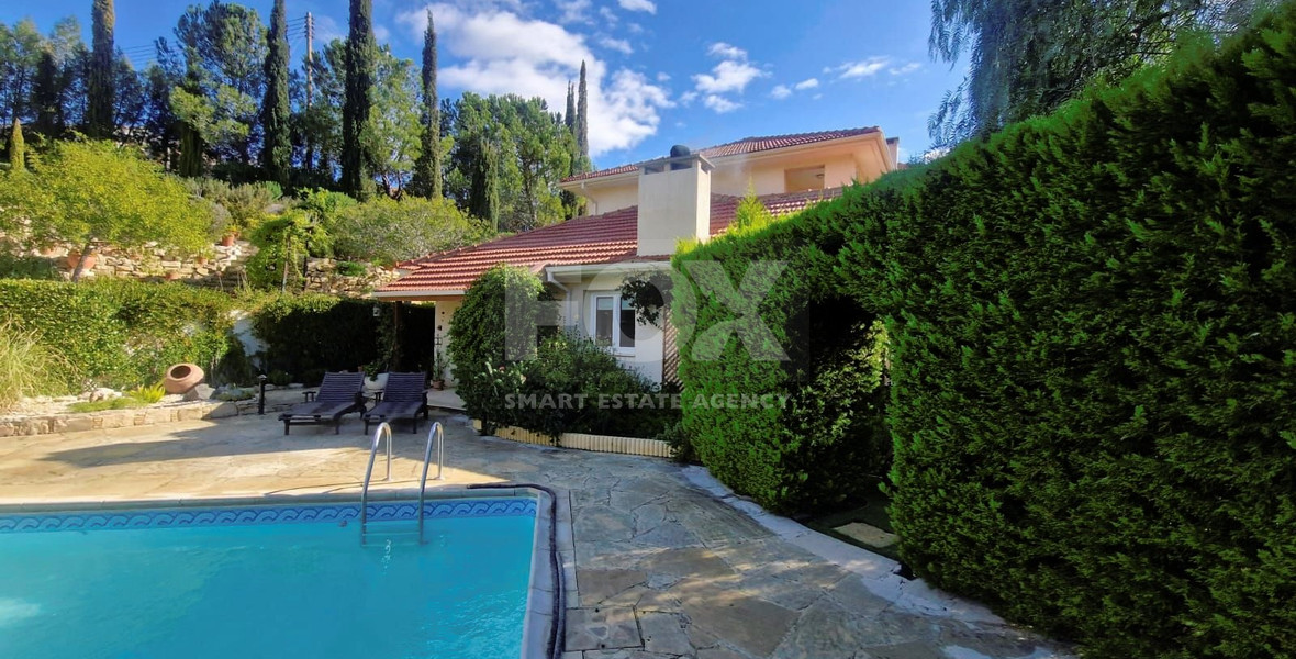 Exquisite Villa for sale in Laneia: Swimming Pool, Landscaped Garden, Unobstructed Views