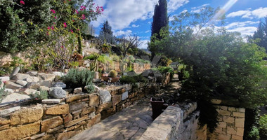 Exquisite Villa for sale in Laneia: Swimming Pool, Landscaped Garden, Unobstructed Views