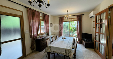 Classic Four-Bedroom Villa for rent in Agios Athanasios: Close to the beach