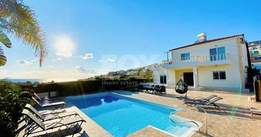 Five bedroom detached villa with sea views