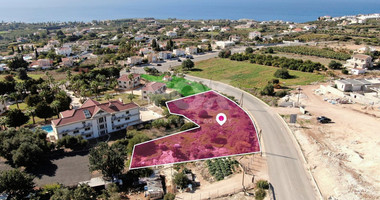 Residential field in Peyia Municipality, Paphos