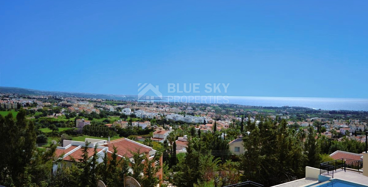 Four bedroom villa plus two additional room in Peyia area, Paphos