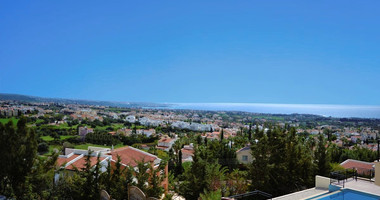 Four bedroom villa plus two additional room in Peyia area, Paphos