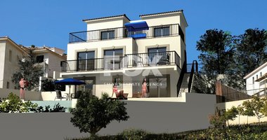 Four bedroom villa plus two additional room in Peyia area, Paphos