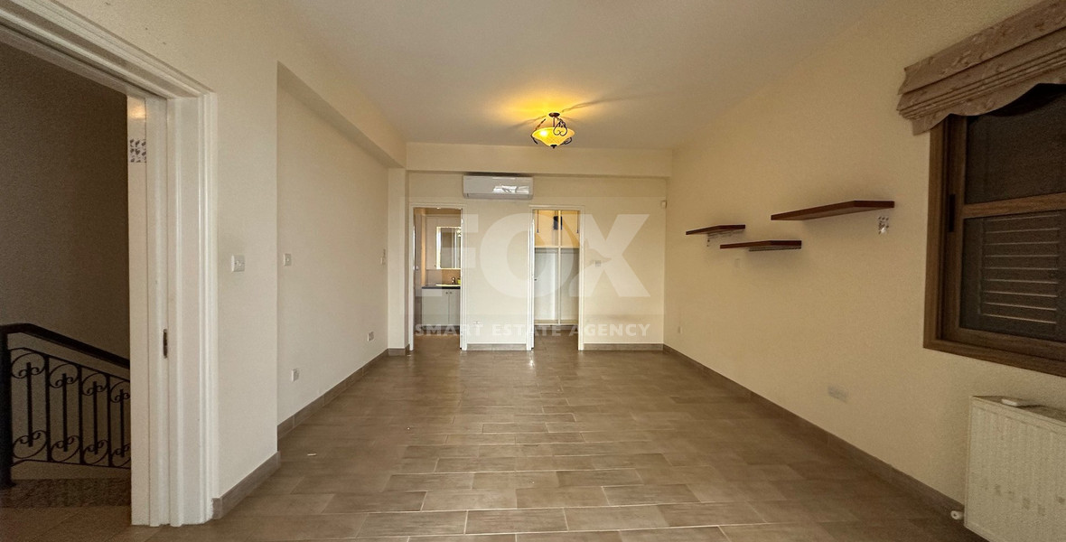 Detached five bedroom Villa with swimming pool for sale in Agios Athanasios-Limassol