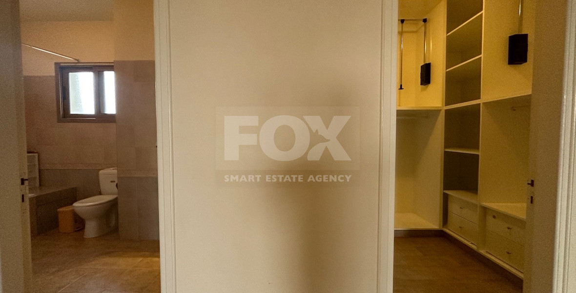 Detached five bedroom Villa with swimming pool for sale in Agios Athanasios-Limassol