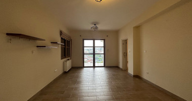 Detached five bedroom Villa with swimming pool for sale in Agios Athanasios-Limassol