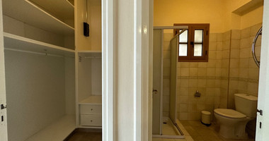 Detached five bedroom Villa with swimming pool for sale in Agios Athanasios-Limassol