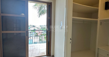 Detached five bedroom Villa with swimming pool for sale in Agios Athanasios-Limassol
