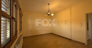 Detached five bedroom Villa with swimming pool for sale in Agios Athanasios-Limassol