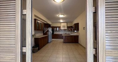 Detached five bedroom Villa with swimming pool for sale in Agios Athanasios-Limassol