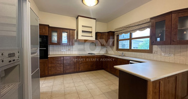 Detached five bedroom Villa with swimming pool for sale in Agios Athanasios-Limassol