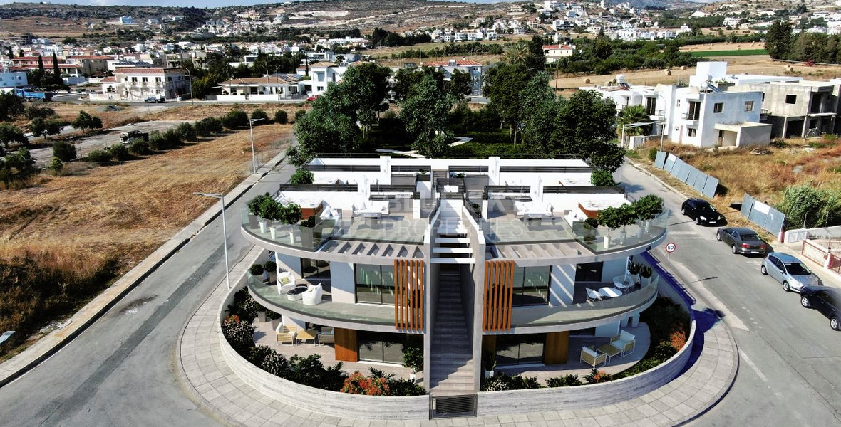 Three bedroom apartment for sale  in Geroskipou