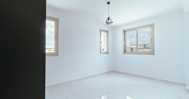 Three bedroom apartment for sale  in Geroskipou with roof garden