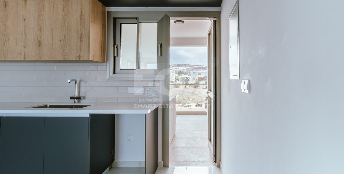 Three bedroom apartment for sale  in Geroskipou with roof garden