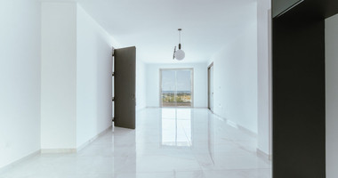 Three bedroom apartment for sale  in Geroskipou with roof garden