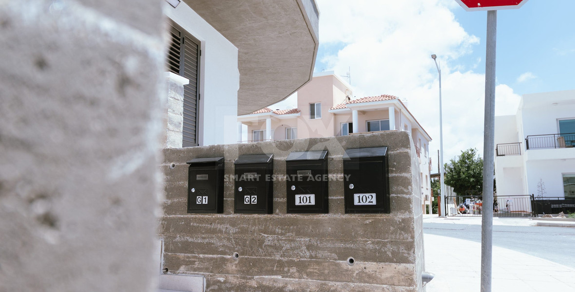 Three bedroom apartment for sale  in Geroskipou with roof garden