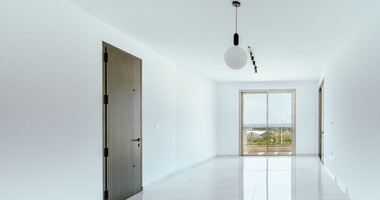 Three bedroom apartment for sale  in Geroskipou with roof garden