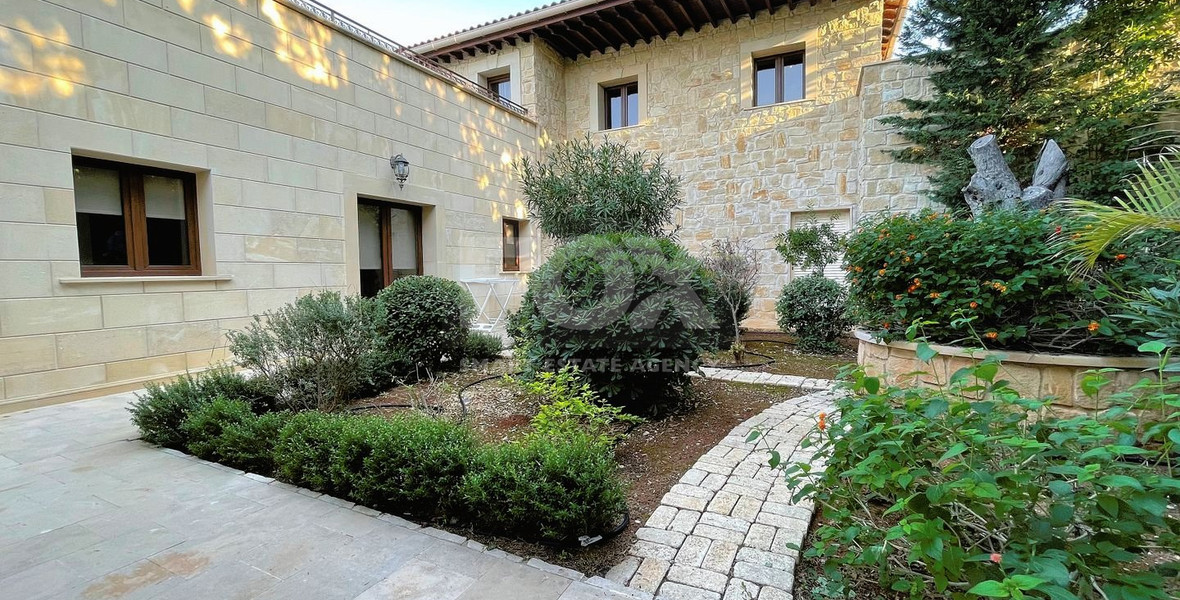 Five bedroom luxury villas in Aphrodite Hills, Kouklia, Paphos