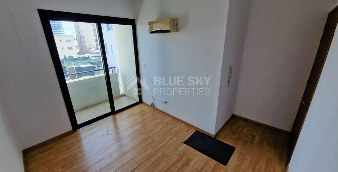 Office Space for rent on Arch. Makariou III Avenue-Limassol