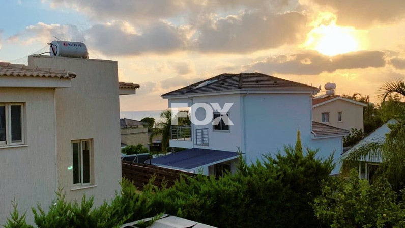 Εμπορικά ακίνητα 172 μ² προς πώληση στην τοποθεσία Sea Caves, Paphos, Cyprus