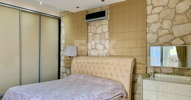 Four bedroom Villa with Sea Views .