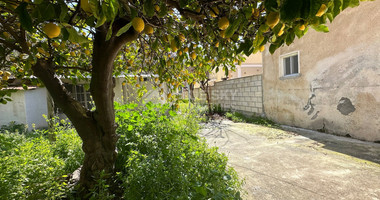 PLOT WITH TWO STOREY BUILDING ON IN THE HEART OF AGIA ZONI