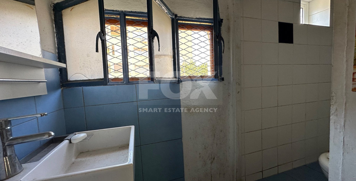 PLOT WITH TWO STOREY BUILDING ON IN THE HEART OF AGIA ZONI