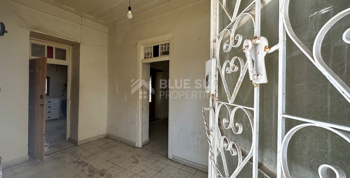 PLOT WITH TWO STOREY BUILDING ON IN THE HEART OF AGIA ZONI