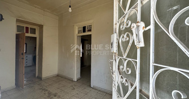 PLOT WITH TWO STOREY BUILDING ON IN THE HEART OF AGIA ZONI