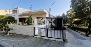 Three-Bedroom Semi-Detached House for rent in Omonoia