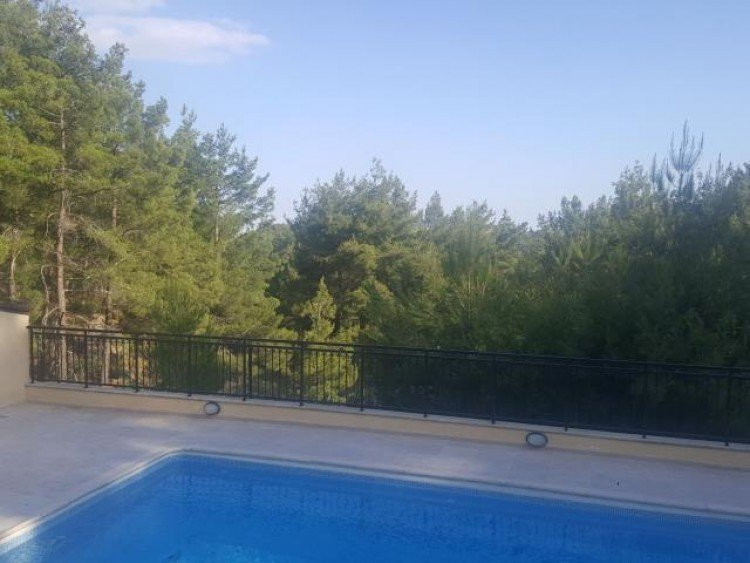 Дом 3 спальни 190 м² Пано Платрес, Кипр