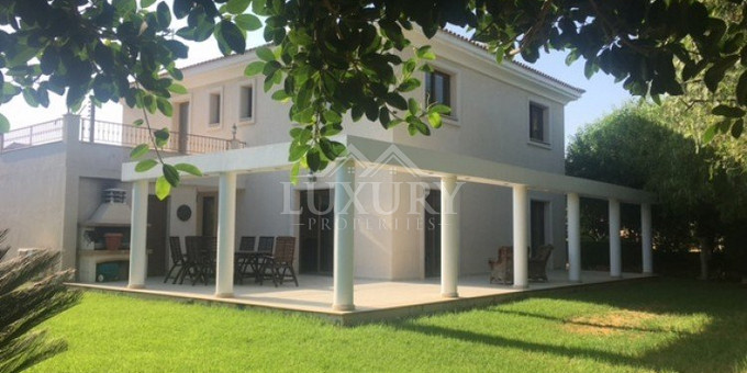 A Colonial style house sale in Ypsonas.