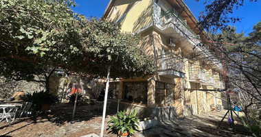 Traditional Hotel for sale in Pano Platres
