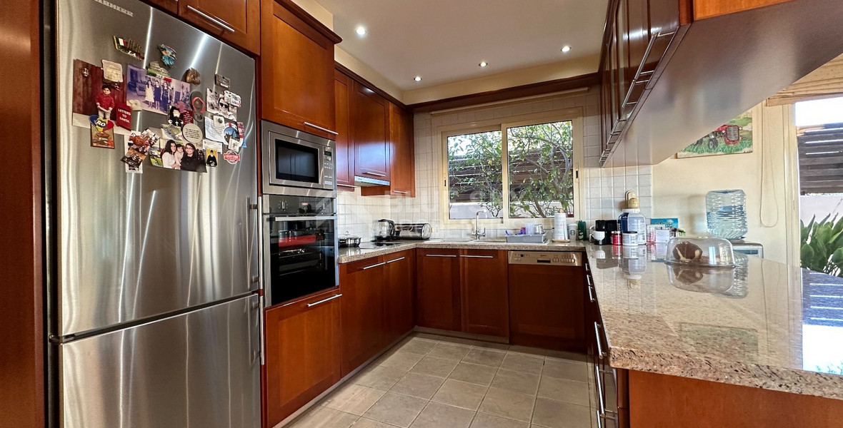 FIVE BEDROOM DETACHED HOUSE FOR SALE IN AGIA FYLA
