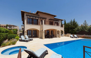 Luxury  four Bedroom Villa with Panoramic Mediterranean Views at Aphrodite Hills for sale