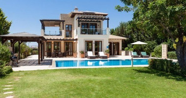 Four Bed splendid house In Aphrodite Hills , Paphos Cyprus