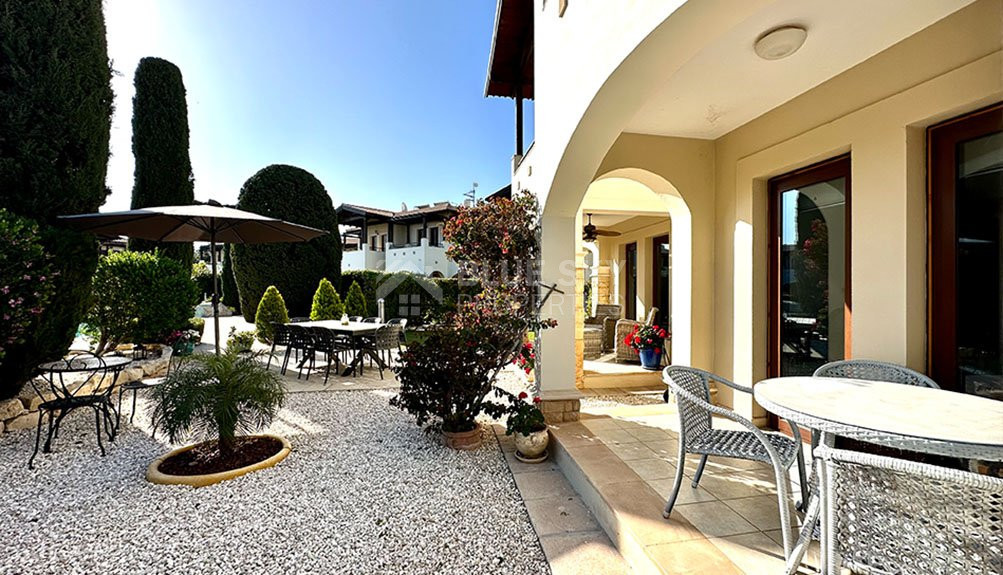 For sale, two bedroom luxury apartment in Aphrodite Hills, Paphos , Cyprus