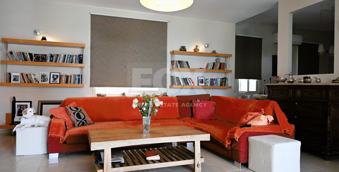 Stunning Bungalow with Sea Views