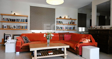 Stunning Bungalow with Sea Views