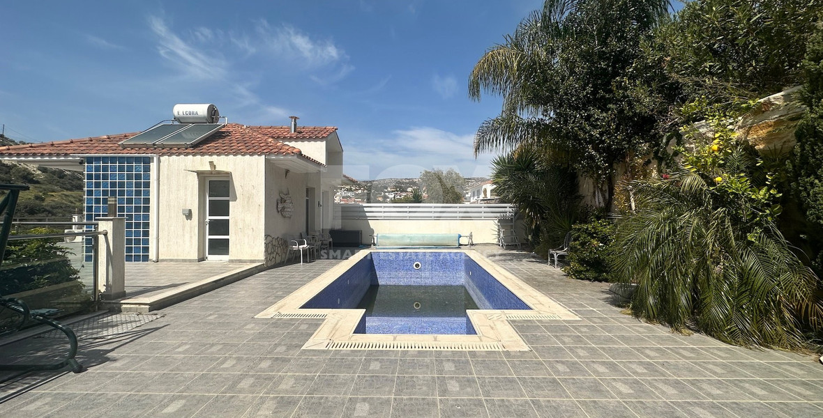 Detached 4 bedroom house in the quiet residential location of Agios Tychonas.