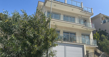 Detached 4 bedroom house in the quiet residential location of Agios Tychonas.