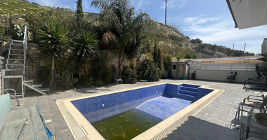 Detached 4 bedroom house in the quiet residential location of Agios Tychonas.