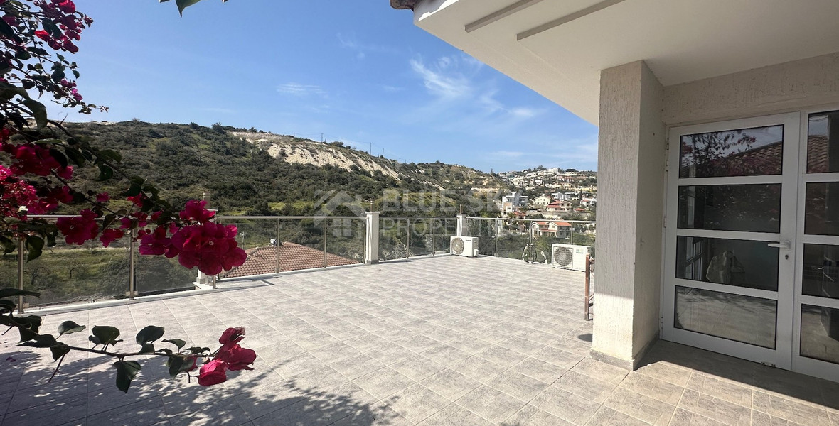 Detached 4 bedroom house in the quiet residential location of Agios Tychonas.