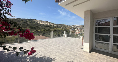 Detached 4 bedroom house in the quiet residential location of Agios Tychonas.